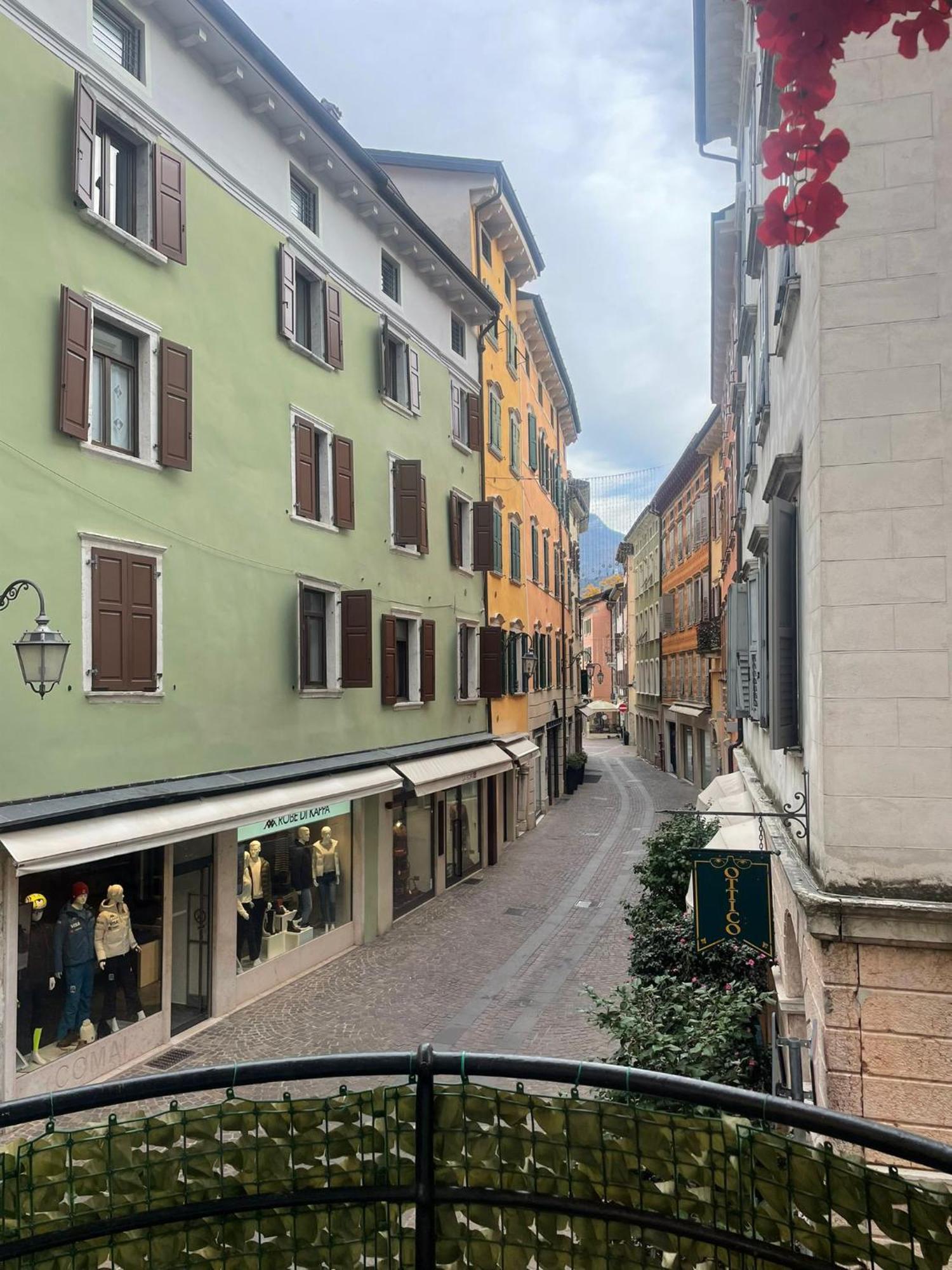 Vecchia Riva Aparthotel Ruang foto